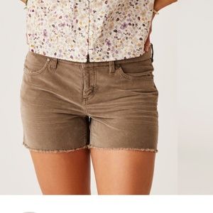 Carve Designs Oahu 4" stretch cotton corduroy shorts